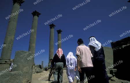 Die Ruine des Roemischen Theater in der Stadt Bosra im Sueden von Syrien im Nahen Osten.