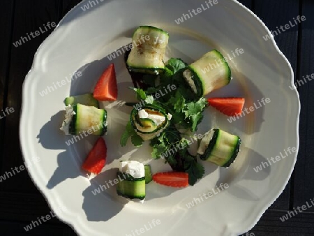 Gegrillte Zucchini mit Feta