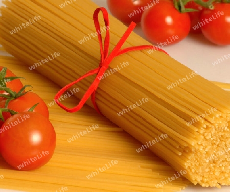 Spaghetti mit Ripsentomaten