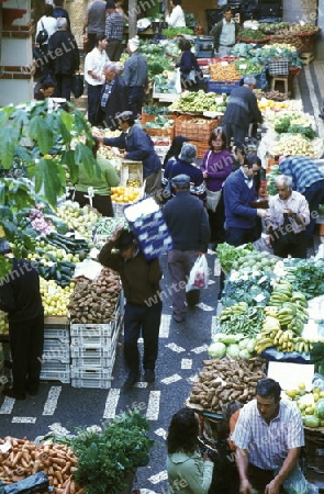 Der Markt in der Markthalle in der Hauptstadt Funchal auf der Insel Madeira im Atlantischen Ozean