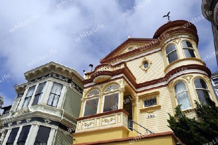 Haeuser im viktorianischen Stil in San Francisco, Kalifornien, USA