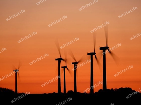 Windkraftanlagen, abends