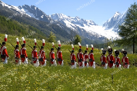 Marsch der Herrgottsgrenadiere im L?tschental/Schweiz