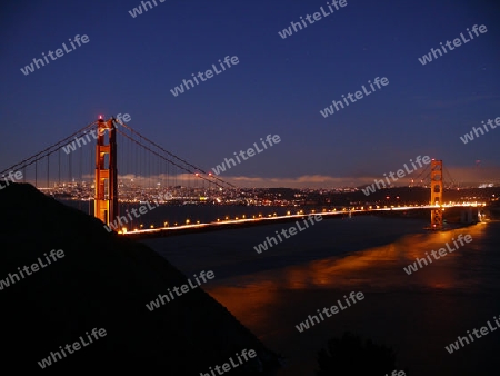 Golden Gate Bridge in der D?mmerung