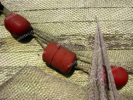Fischernetze und Bojenkette