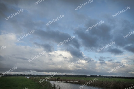 Wolken bei Leer/ Ostfriesland