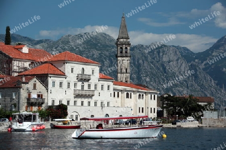 Die Altstadt von Persat in der inneren Bucht von Kotor in Montenegro im Balkan am Mittelmeer in Europa.