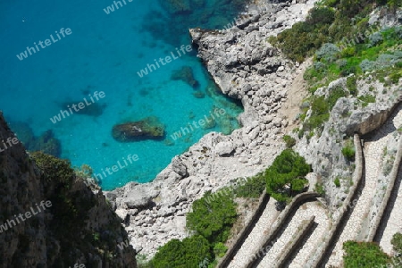 Steilhang mit Serpentinenweg auf Capri