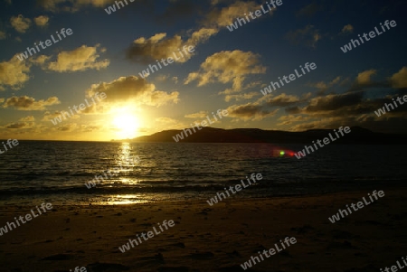 Sonnenuntergang an der Omapere Beach