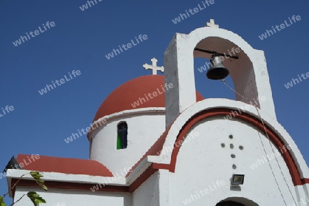 Glockenturm einer  Kirche auf Kreta