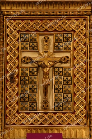 Tabernakel mit Kreuz