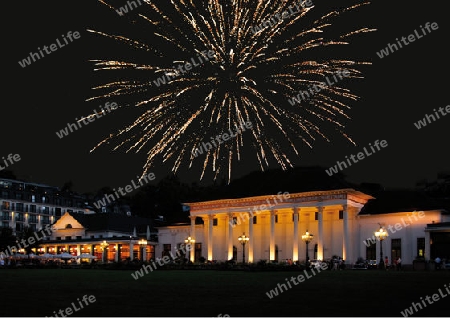 Kurhaus Baden-Baden mit Feuerwerk