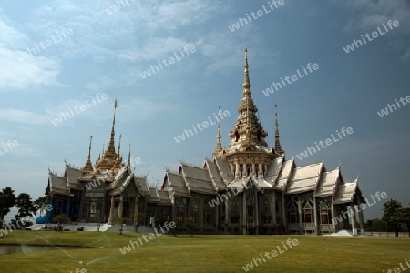 Ein neuer Wat bei der Stadt Khorat in der provinz Nakhon Ratchasima im Nordosten von Thailand im Suedwesten von Thailand in Suedostasien.   (KEYSTONE/Urs Flueeler)