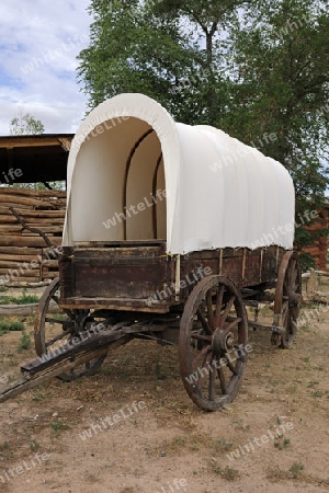 Nachbildung von Planwagen von Siedlern, um 1850, Bluff, Utah, USA
